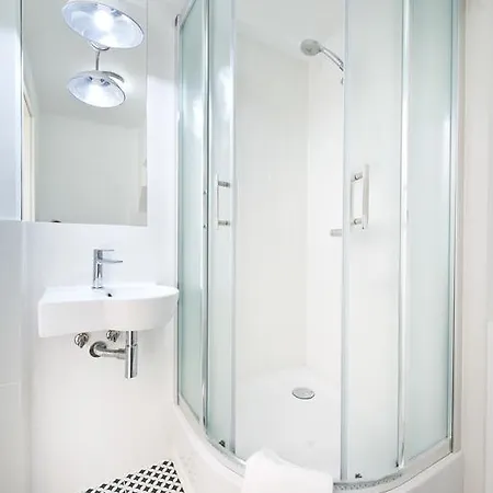 蒙塔卡西诺公寓 公寓 *