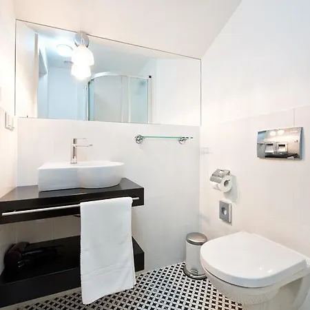 蒙塔卡西诺公寓 *